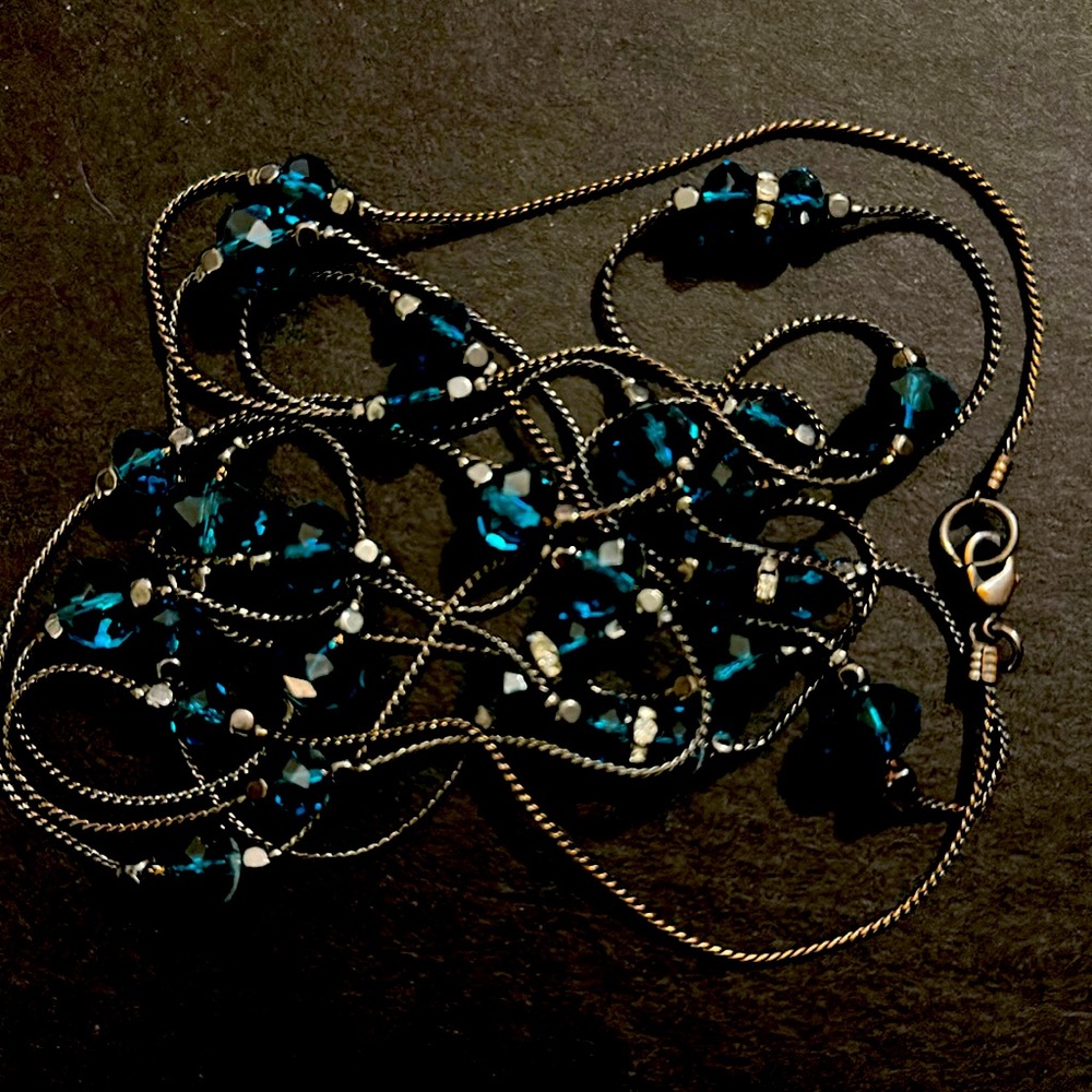 Beautiful turquoise & black metal necklace.  3 feet of necklace!